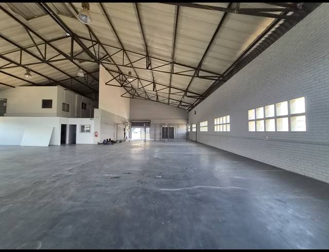 1,200M² WAREHOUSE TO LET IN KYALAMI
